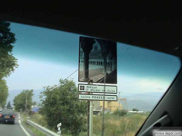 photo de panneau de l'abbaye St Michel de Cuxa