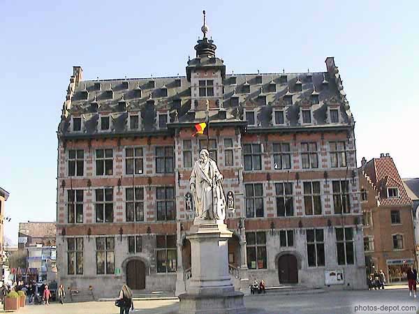 Batiment hotel de ville Belgique, Halle, Photo 2003