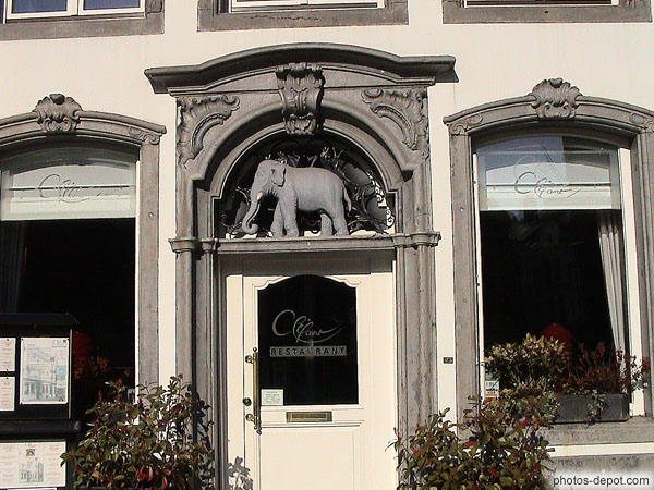 photo de restaurant éléphant