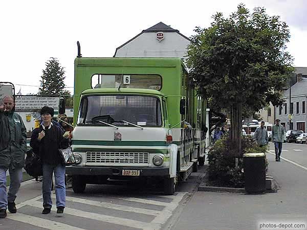 photo de vieux camion bus