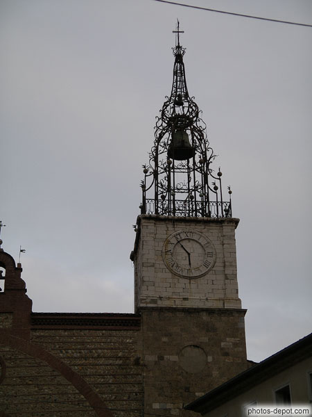 photo de clocher cathédrale St Jean