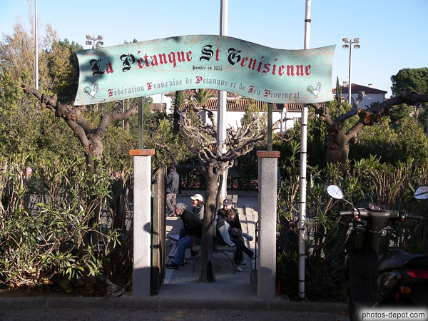 La pétanque St Génisienne France, Languedoc Roussillon, Saint Genis Fontaines, Photo 2005