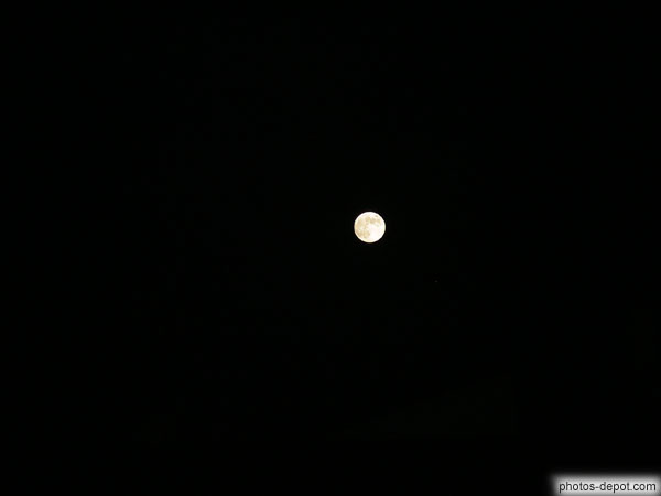 photo de pleine lune de nuit