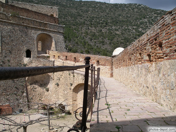 photo de chemin de ronde  du fort Liberia