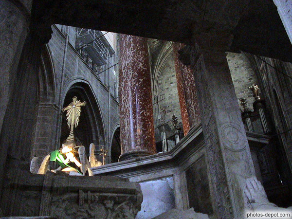 photo d'intérieur de la cathédrale St Just