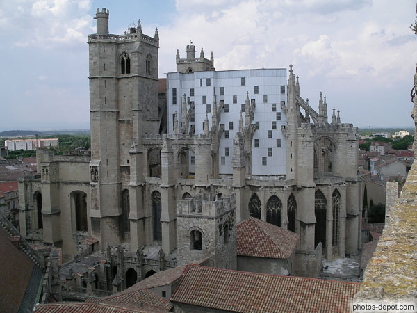 photo de Cathédrale romane de style gothique méridionale la plus vaste de france