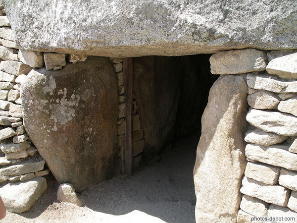 photo d'entrée du cairn de la table des marchand