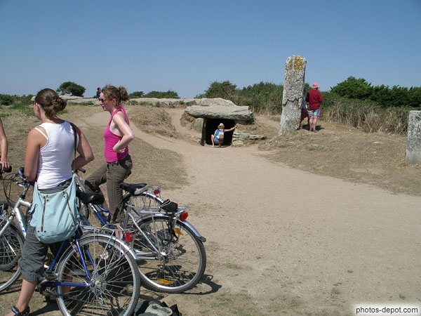 photo de dolmen des pierres plates : sépulture coudée