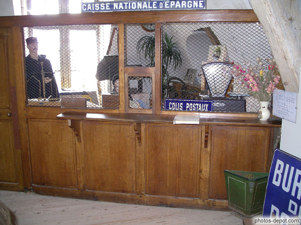 photo d'ancien bureau de poste, caisse nationale d'épargne