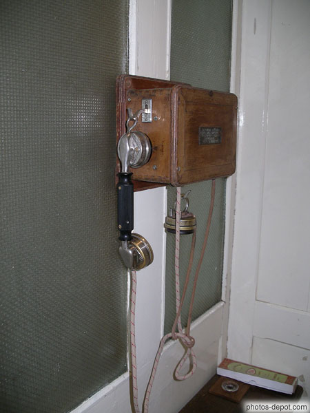 photo d'ancienne cabine téléphonique
