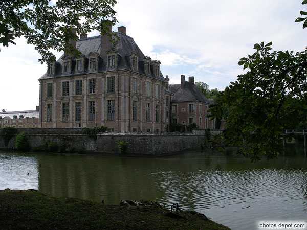 photo d'Arrière du chateau