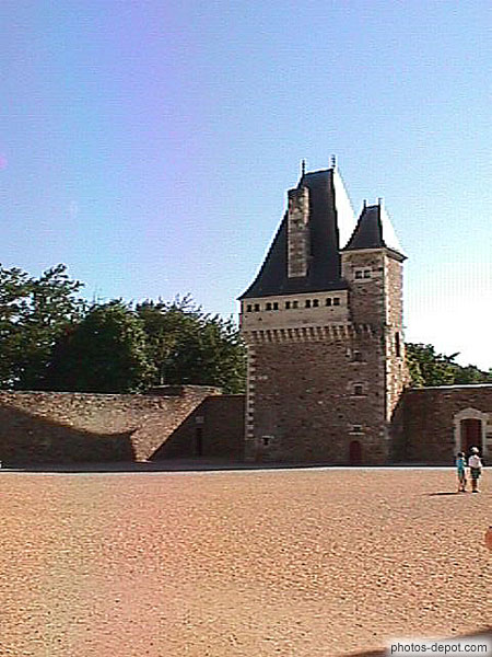 photo de tour du chateau de Blain