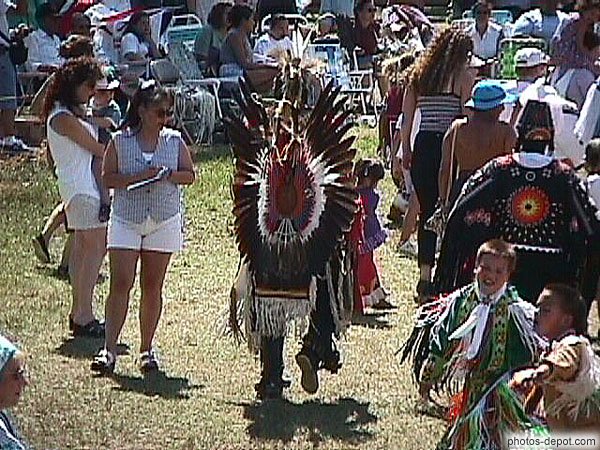 photo de costumes Amérindiens à plumes d'aigle