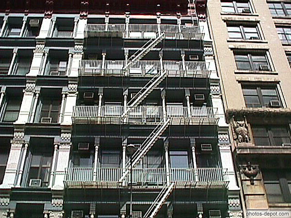 Terrasses et escaliers métalliques