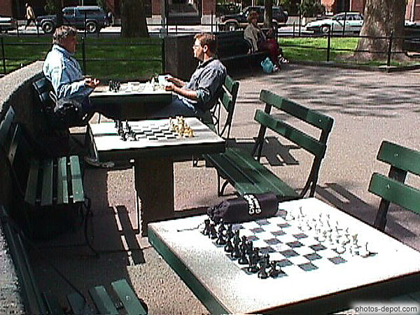 photo de partie d'échecs dans Greenwitch village