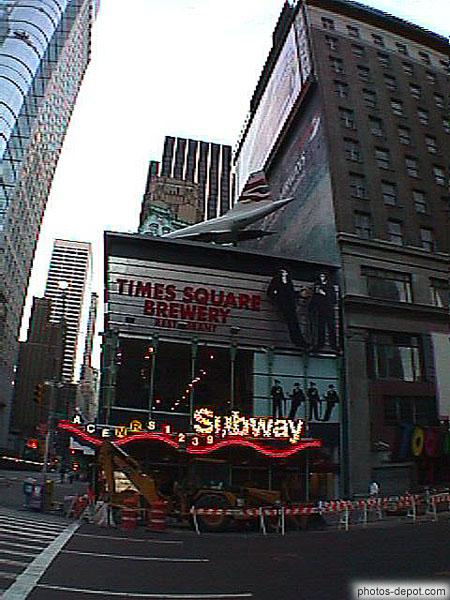 photo de times square subway