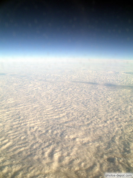 photo de mer nuageuse