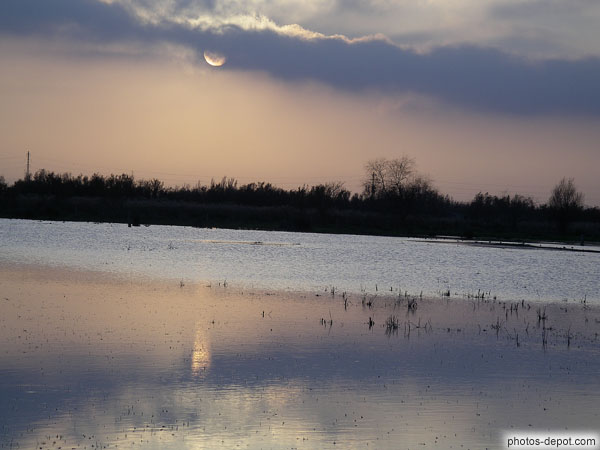 photo de coucher de soleil sur les marais