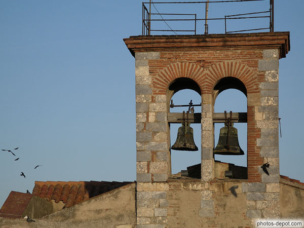 photo de cloches de la chapelle haute