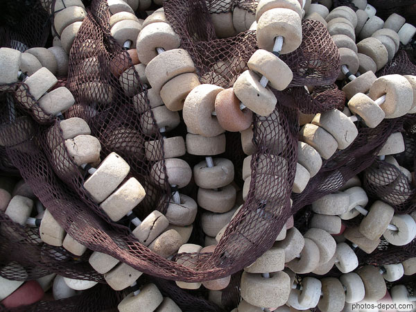 photo de filets noirs et flotteurs