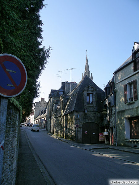 photo de village de Josselin