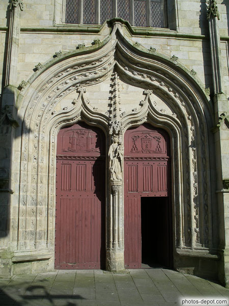 photo de Portail d'entrée de l'église