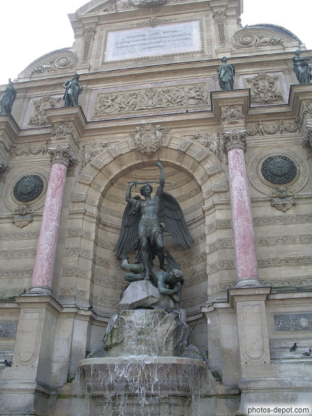 photo de St Michel terrassant Lucifer