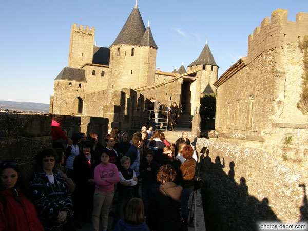 photo de Château Comtal et remparts restaurés par Viollet le Duc