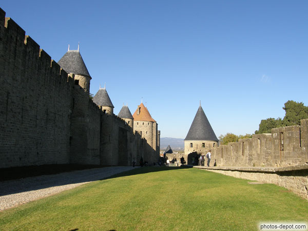 Lice entre les 2 enceintes gallo-romaine et médiévale France, Languedoc Roussillon, Carcassonne, Photo 2007