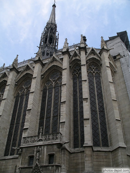 photo de Chef d'oeuvre Gothique, batie en un temps record : 16 mois !