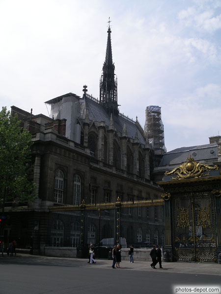 photo de Ste Chapelle, chef d'oeuvre de l'art Gothique sous Saint Louis
