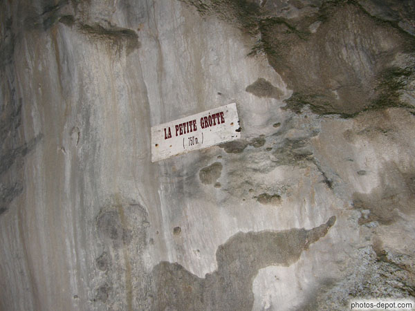 photo de la petite grotte, 750 m