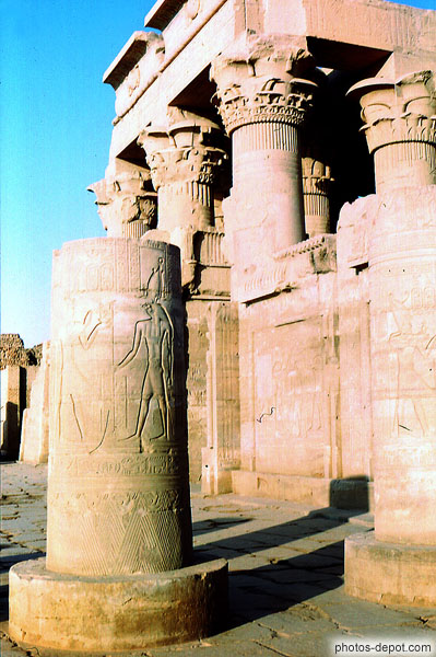 photo de Colonne sculptée