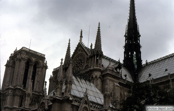 photo de toits de la cathédrale