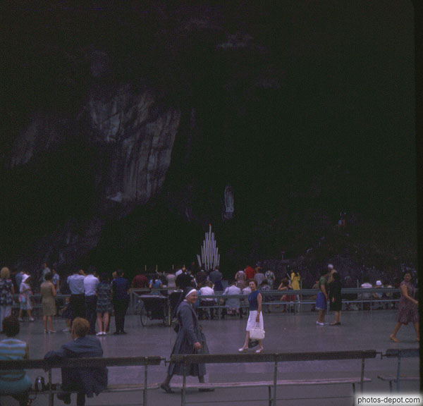 photo de grotte de l'apparition de la Vierge