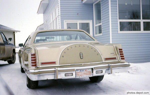 photo de coffre arrière de Continental