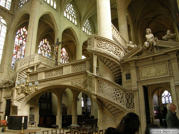 photo de Seul église de Paris ayant conservé son Jubé datant de 1545