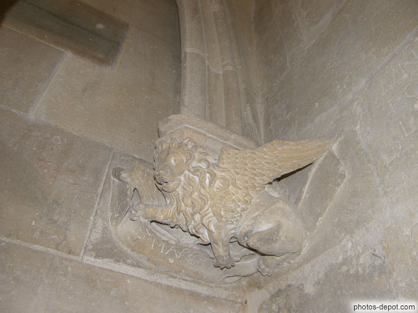 photo de Lyon, Salle du Conseil, consoles d'angles symbole de l'évangéliste Marc