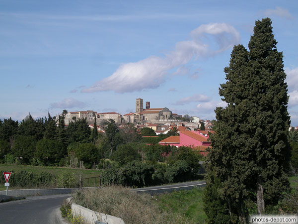 photo d'Abbaye et village d'Elne