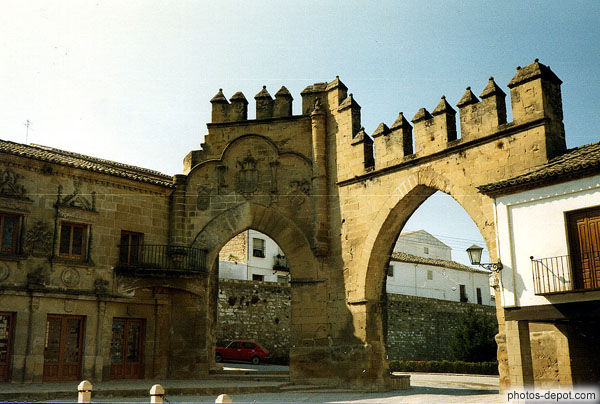 photo de L'Arc de Villalar