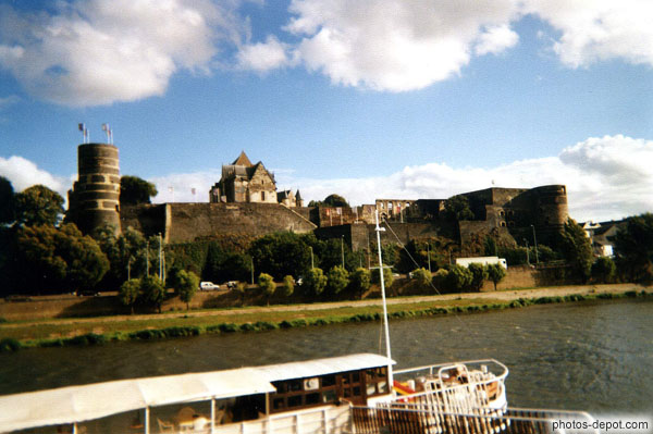 photo de chateau-et-port