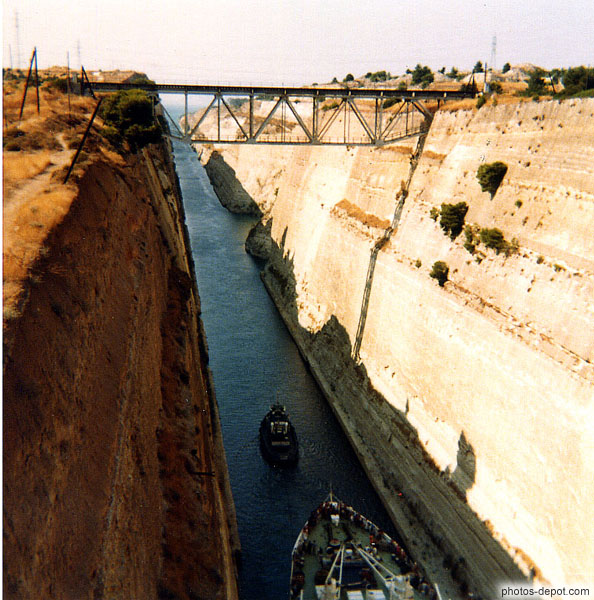 photo de Le canal de Corinthe, ouvrage d'art