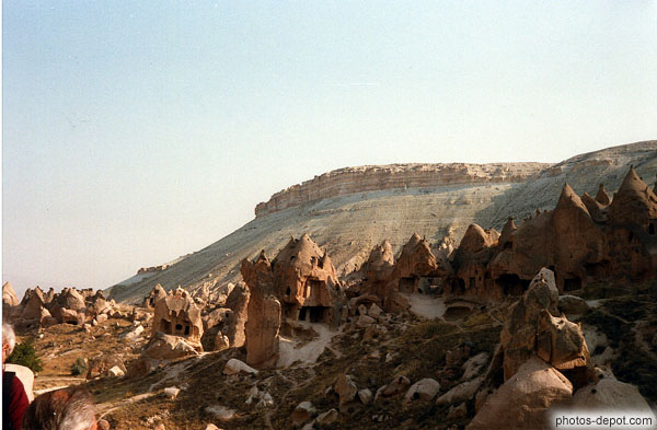 photo de Ville troglodyte d'Uchisar, chaque rocher en pointe a été creusé pour faire une maison !