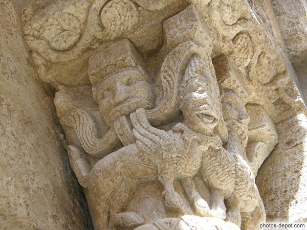 d�tail chapiteau �glise Sant Vicenc
