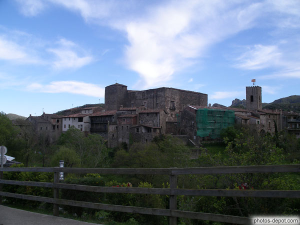 village m�di�val