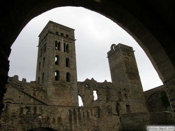 photo de Clocher et tour défensive à machicoulis