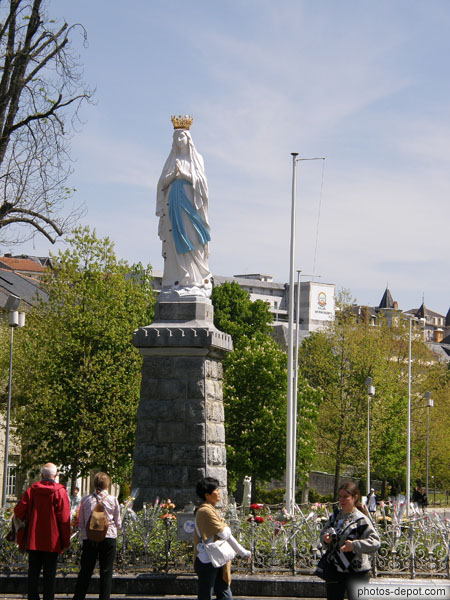 photo de Notre Dame de Lourdes