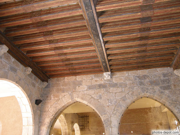 photo de poutres peintes Hotel de ville