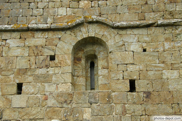 photo de fenêtre du prieuré