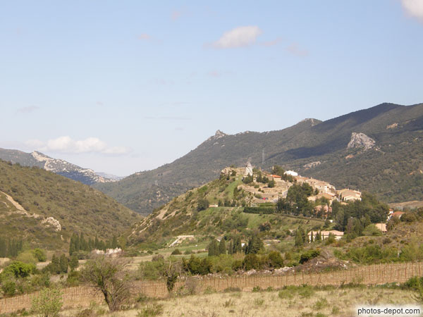 photo de le charmant village dcrit dans les Lettres de mon moulin